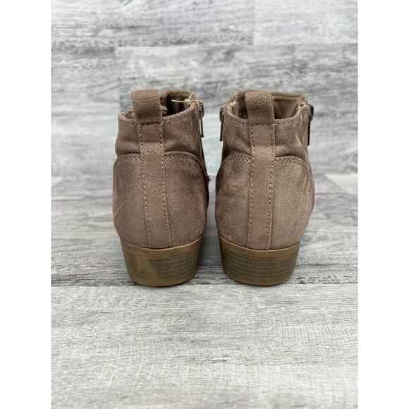 Arizona Jean Co Womens Ankle Boots Size 8M Suede Brown Side Zipper Low Heel - Picture 3 of 8